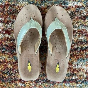 Volatile Wedge Flip Flop Comfort Sandals Size 8